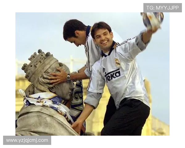 西班牙双星劳尔与莫伦特斯携手登陆中国开启传奇足球新篇章